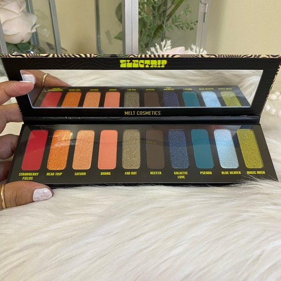 Melt Cosmetics Electrip Eyeshadow Palette Halloween - Picture 3 of 7